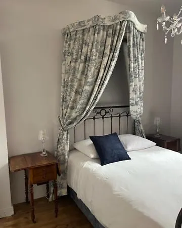Les Du Et L'hotel Particulier Gasthof Montréal