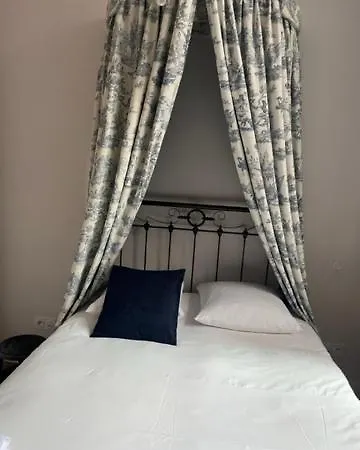 Les Du Et L'hotel Particulier 3* Montréal